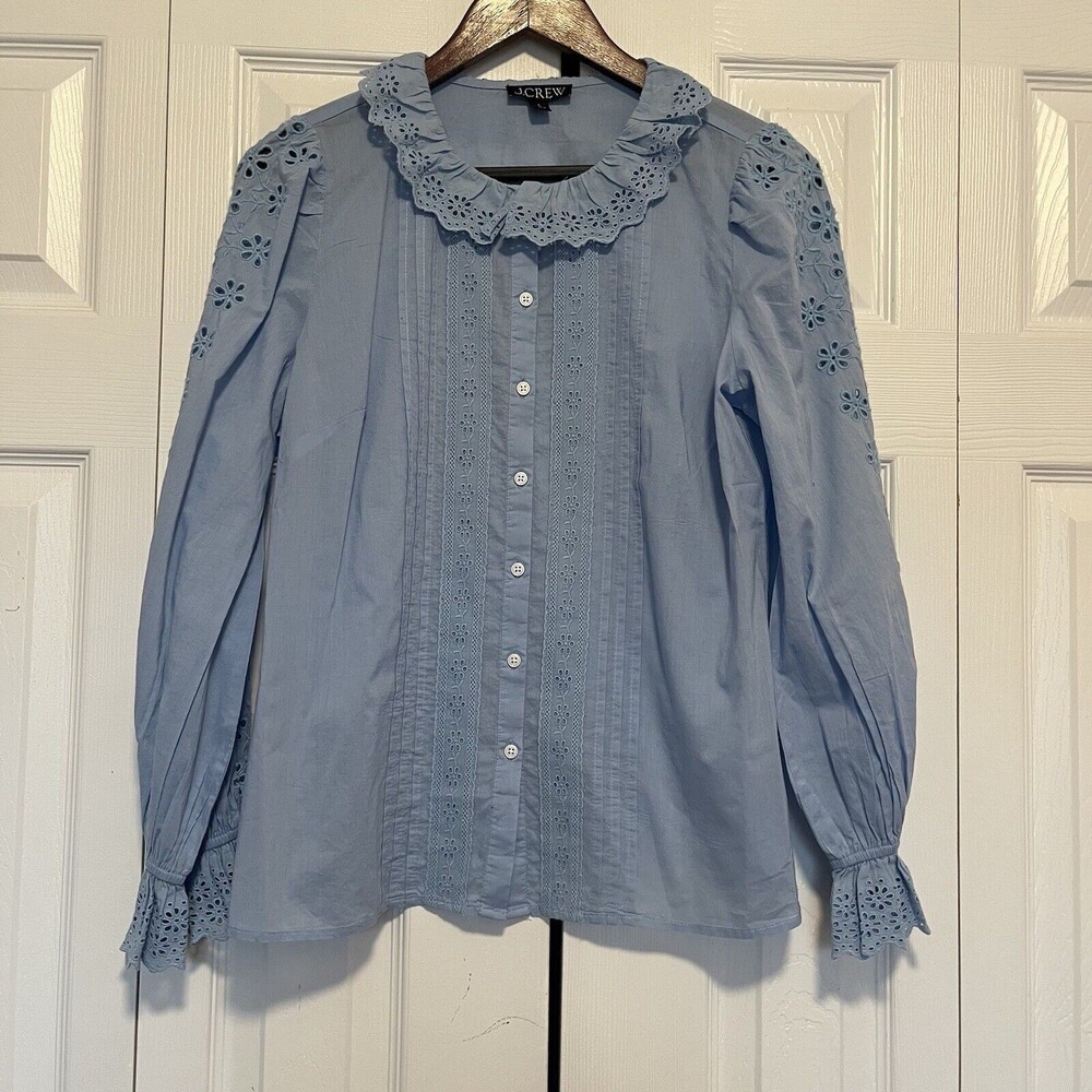Women’s J Crew Blue Eyelet Button Collar Blouse Size Small